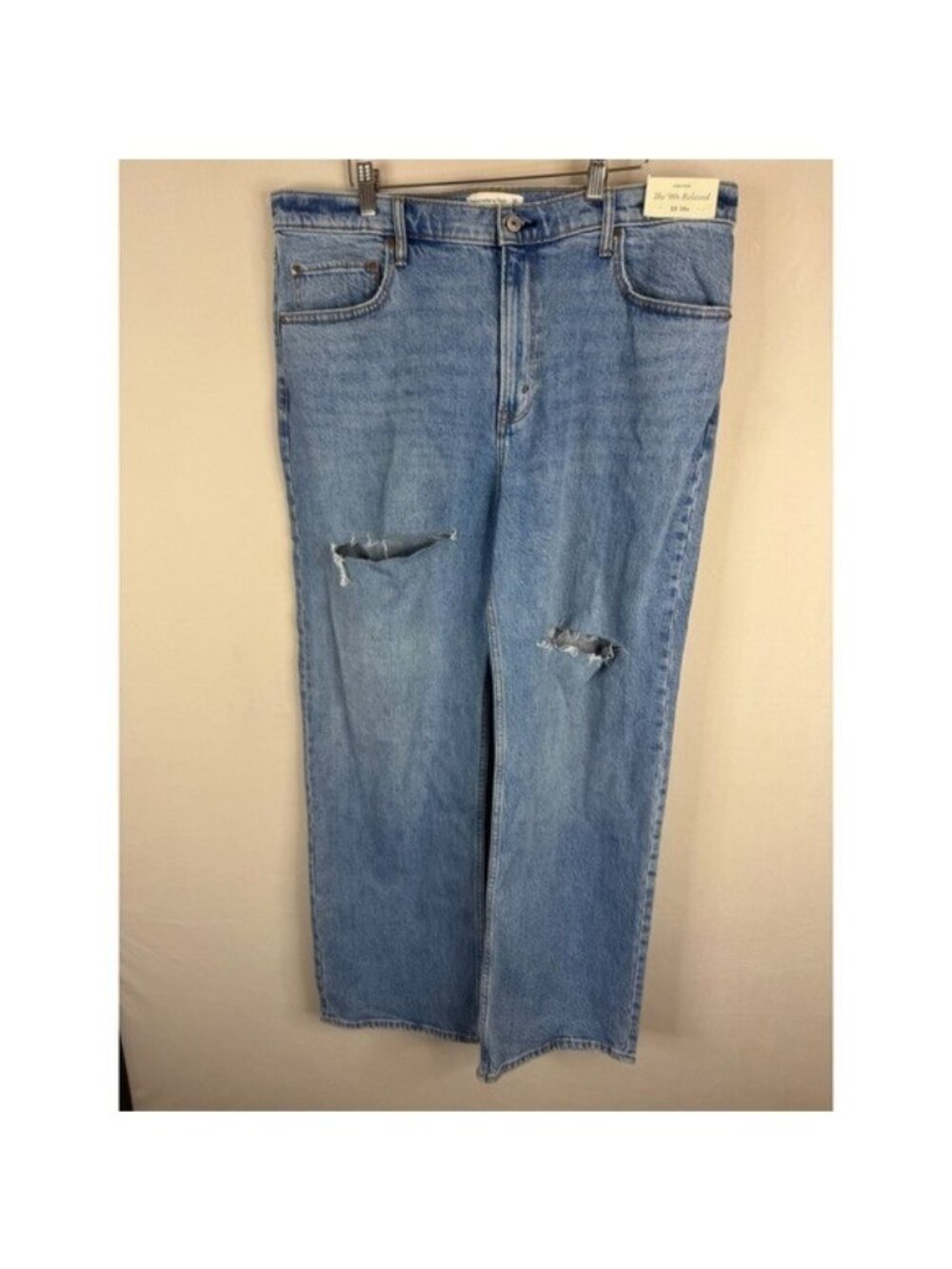 Abercrombie & Fitch The 90s Relaxed High Rise Distressed Jeans 33X30 16R NWT